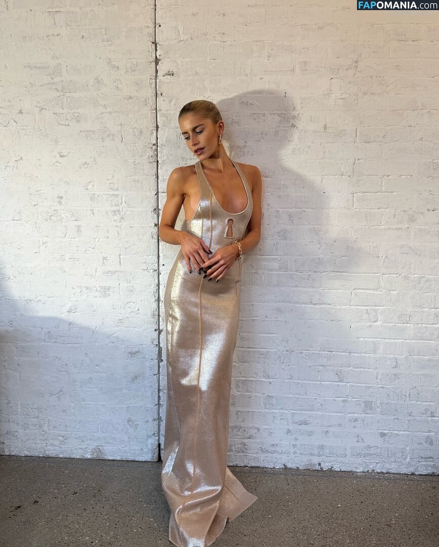 Caro Daur / carodaur Nu OnlyFans  Photo fuitée #381