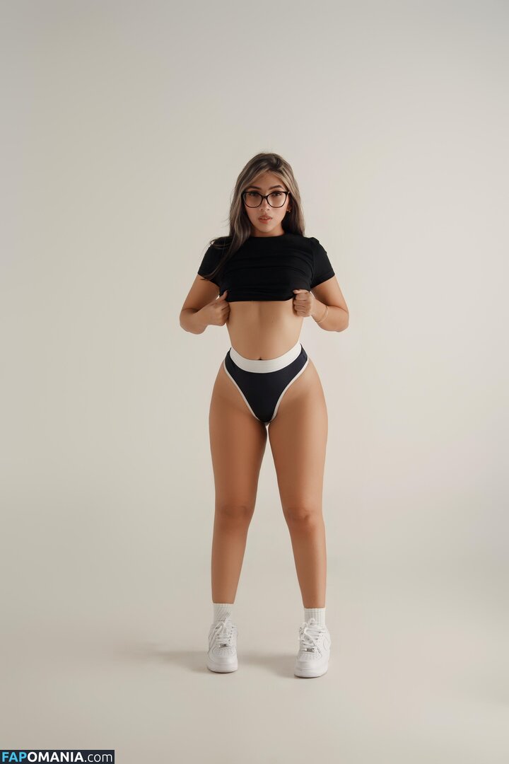 caro_martinezz / https: Nu OnlyFans  Photo fuitée #2