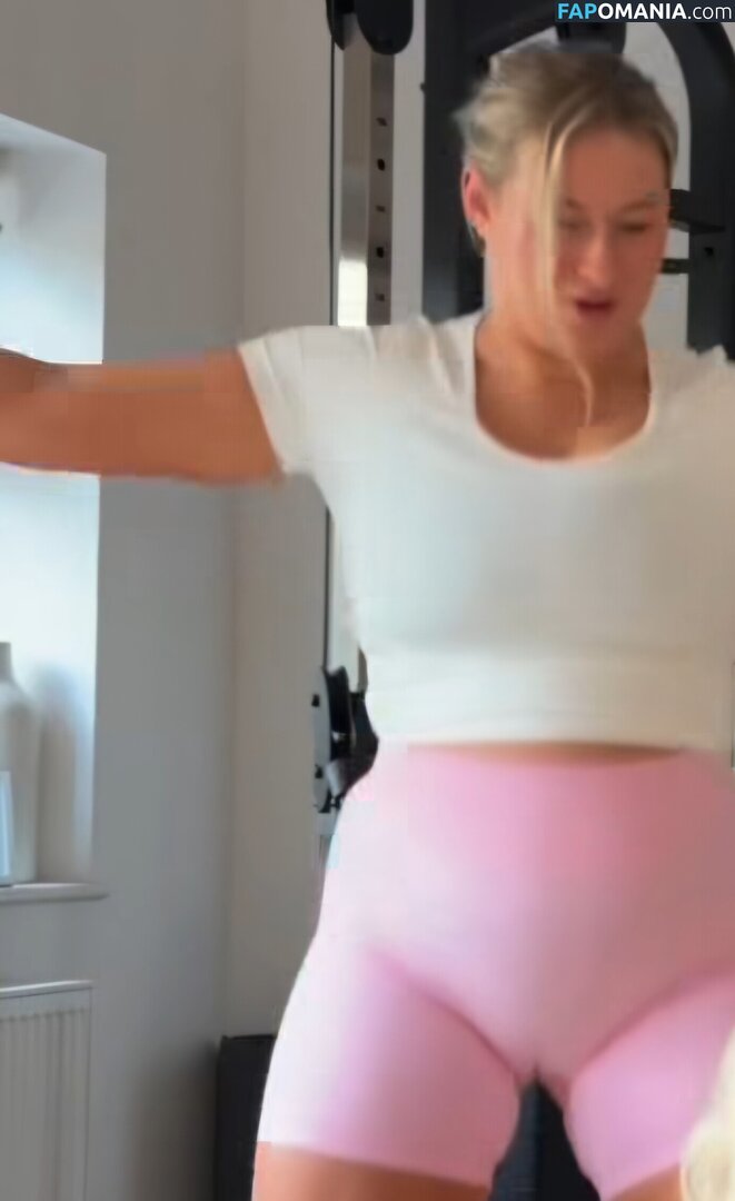 Carys Whittaker / busybeecarys / carys.whittaker Nu OnlyFans  Photo fuitée #31