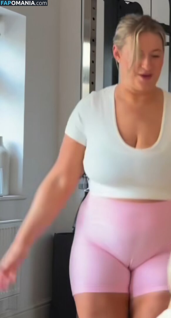 Carys Whittaker / busybeecarys / carys.whittaker Nu OnlyFans  Photo fuitée #35