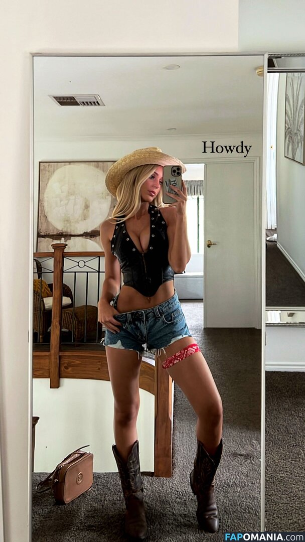 Cassie And Chloe Roberts Nu OnlyFans  Photo fuitée #1