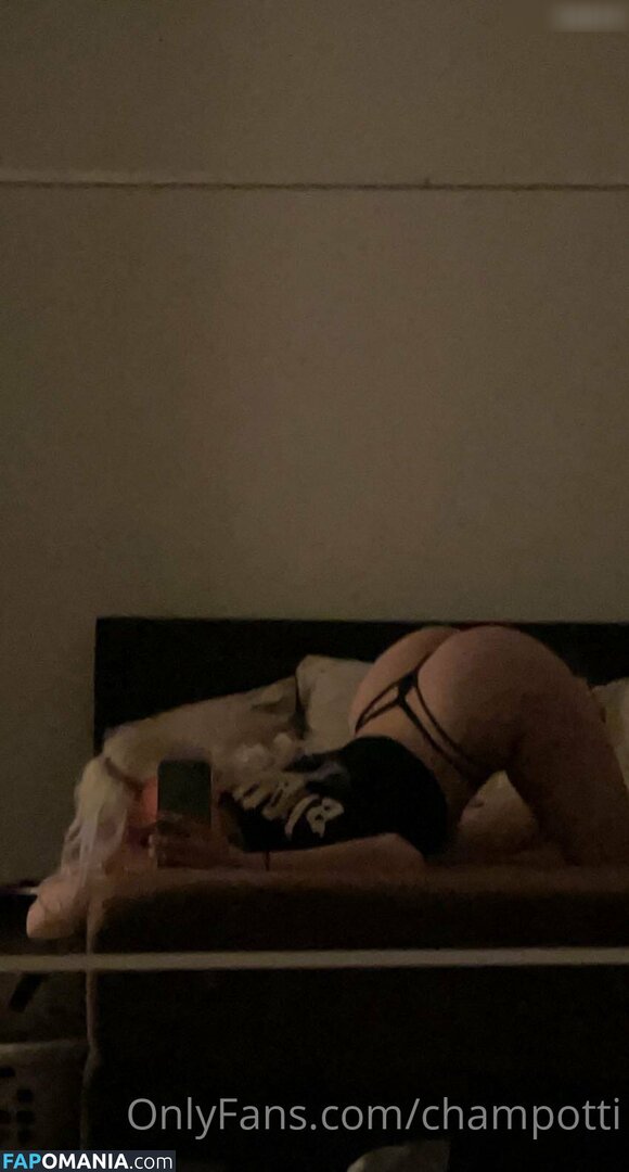 Champotti Charlotte / champotti Nu OnlyFans  Photo fuitée #16