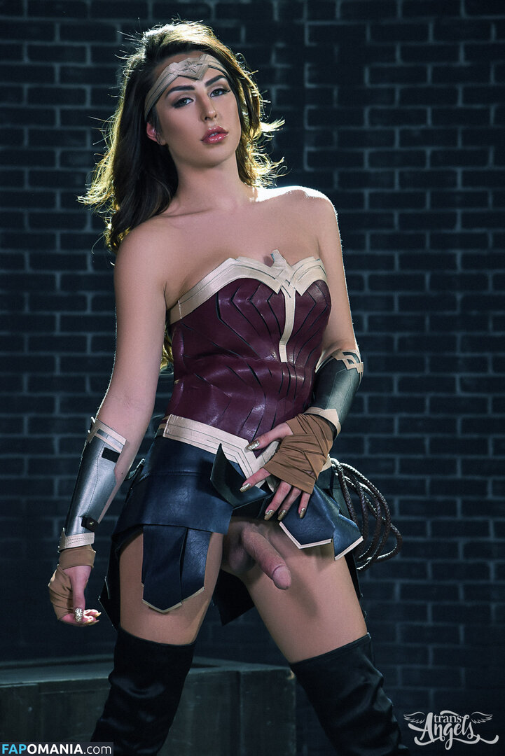 Chanel Santini / chanelsantini / chanelsantiniofficial / chanelsantinixo Nu OnlyFans  Photo fuitée #57