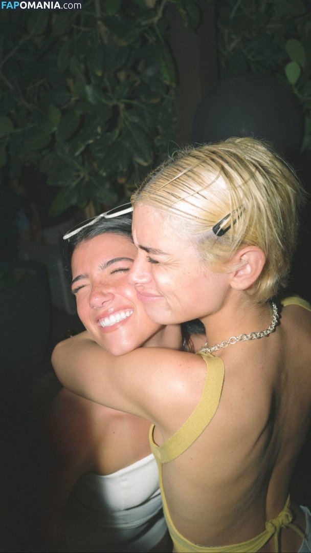 Charli D'Amelio / Charli Damelio / charlidamelio / charliesdamelio Nu OnlyFans  Photo fuitée #45