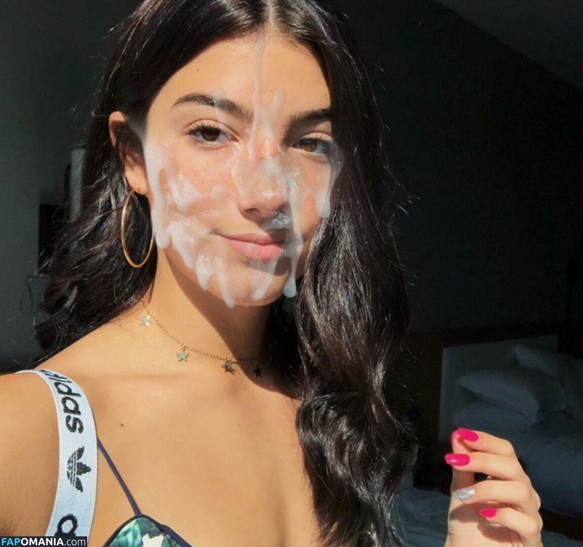 Charli D'Amelio / Charli Damelio / charlidamelio / charliesdamelio Nu OnlyFans  Photo fuitée #50