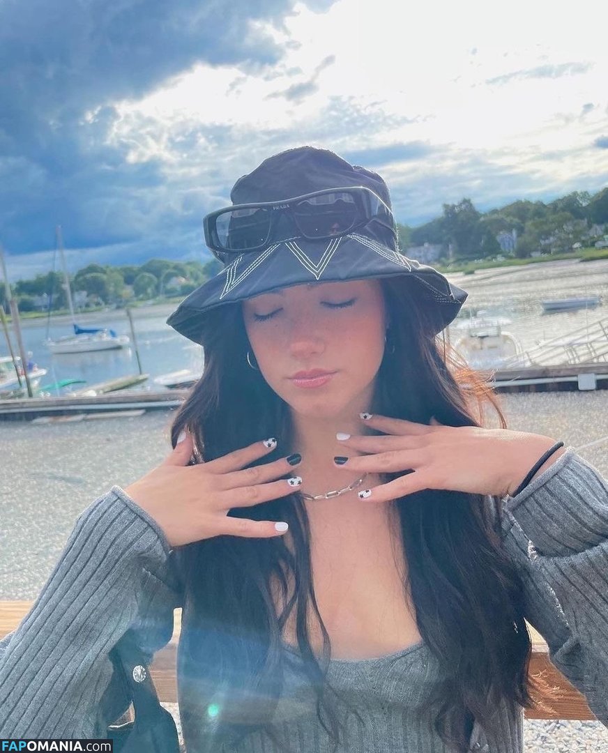 Charli D'Amelio / Charli Damelio / charlidamelio / charliesdamelio Nu OnlyFans  Photo fuitée #59