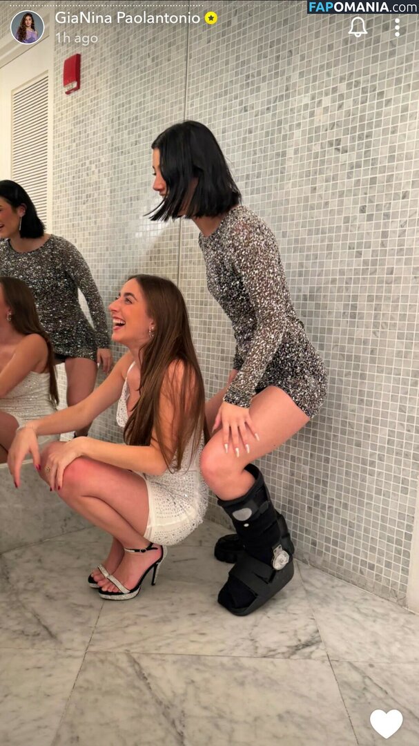 Charli D'Amelio / Charli Damelio / charlidamelio / charliesdamelio Nu OnlyFans  Photo fuitée #430