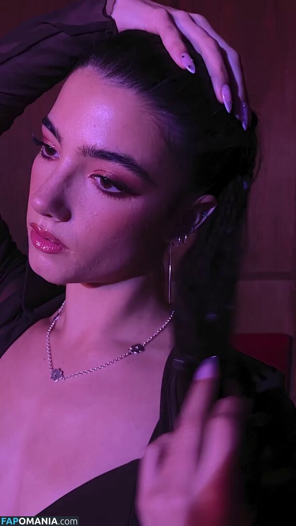 Charli D'Amelio / Charli Damelio / charlidamelio / charliesdamelio Nu OnlyFans  Photo fuitée #1227