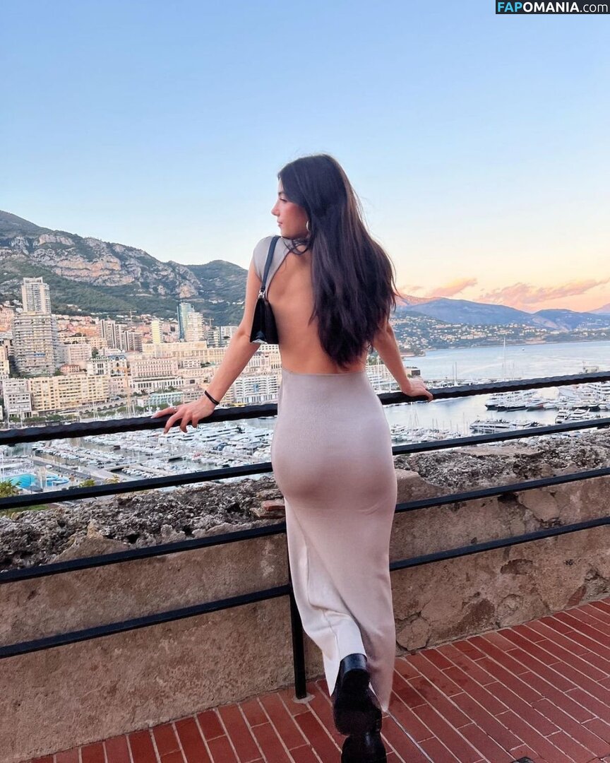 Charli D'Amelio / Charli Damelio / charlidamelio / charliesdamelio Nu OnlyFans  Photo fuitée #1562