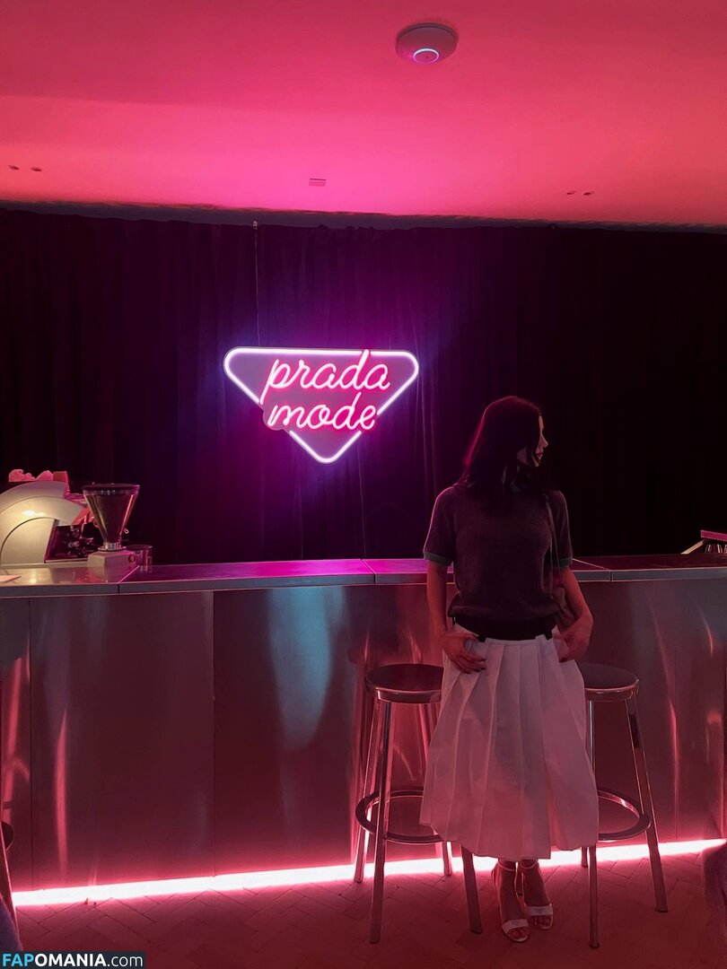 Charli D'Amelio / Charli Damelio / charlidamelio / charliesdamelio Nu OnlyFans  Photo fuitée #1570