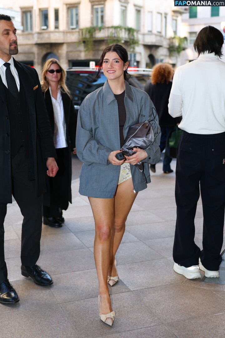 Charli D'Amelio / Charli Damelio / charlidamelio / charliesdamelio Nu OnlyFans  Photo fuitée #1591