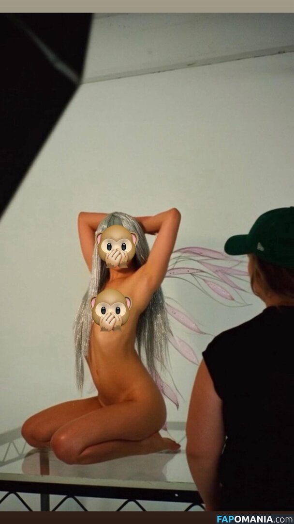 Charli D'Amelio / Charli Damelio / charlidamelio / charliesdamelio Nu OnlyFans  Photo fuitée #1624