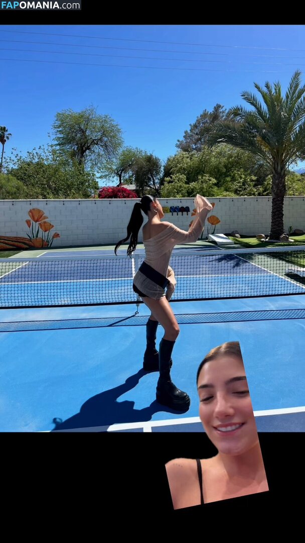 Charli D'Amelio / Charli Damelio / charlidamelio / charliesdamelio Nu OnlyFans  Photo fuitée #1650