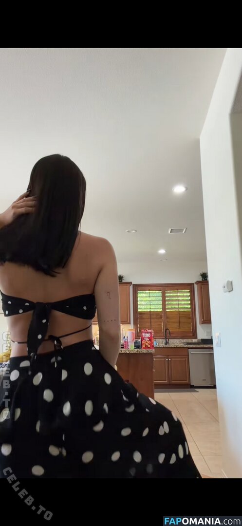 Charli D'Amelio / Charli Damelio / charlidamelio / charliesdamelio Nu OnlyFans  Photo fuitée #1664