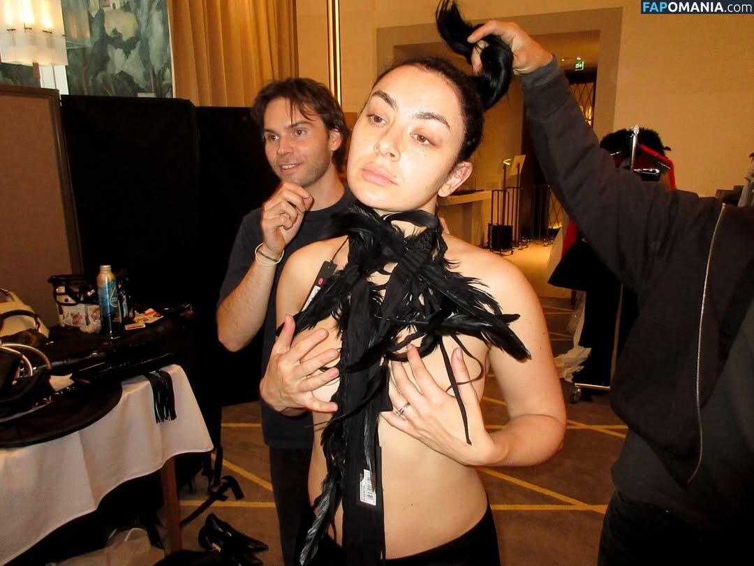 Charli XCX / charli_xcx / charlignarly / charlixcx / https: Nu OnlyFans  Photo fuitée #1269