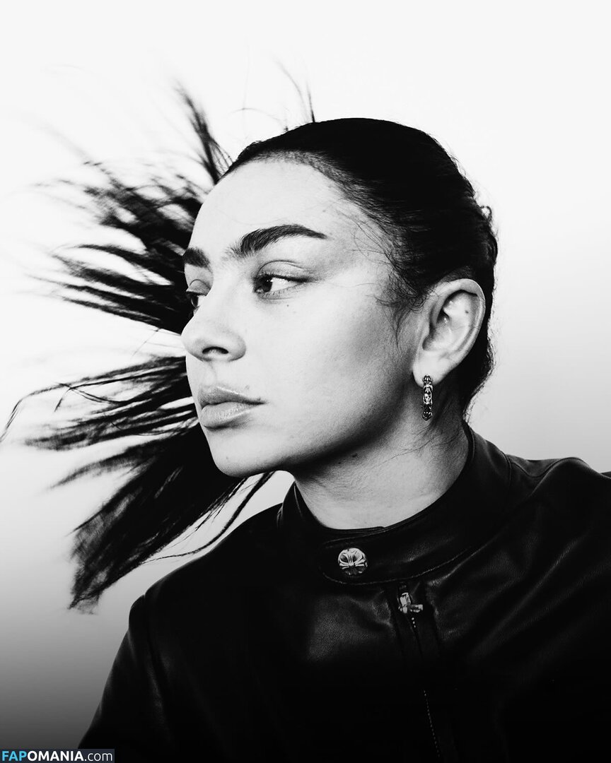 Charli XCX / charli_xcx / charlignarly / charlixcx / https: Nu OnlyFans  Photo fuitée #1287