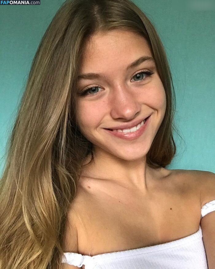 Cherie Lorraine / Cherry Albrecht / cherielorraine / solarrheart Nu OnlyFans  Photo fuitée #43