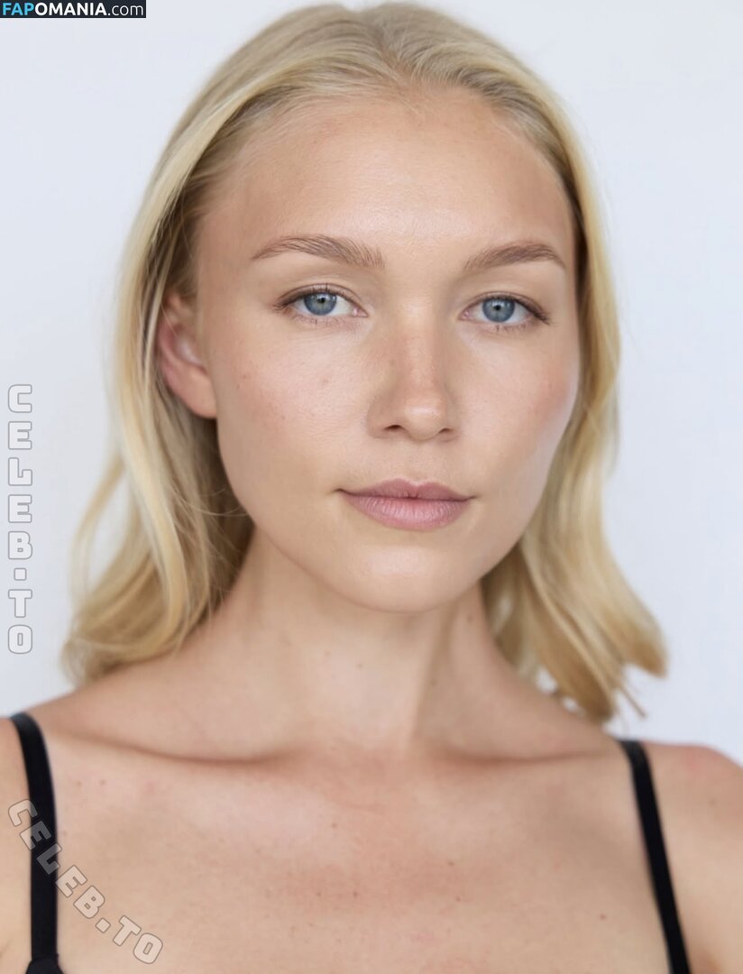 Chiara Schmitt / chiaracs_ Nu OnlyFans  Photo fuitée #6