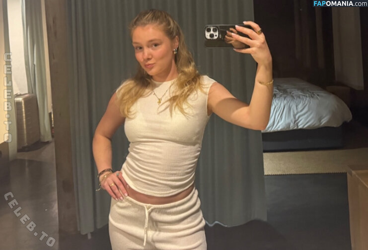 Chiara Tews / chiaratews Nu OnlyFans  Photo fuitée #4