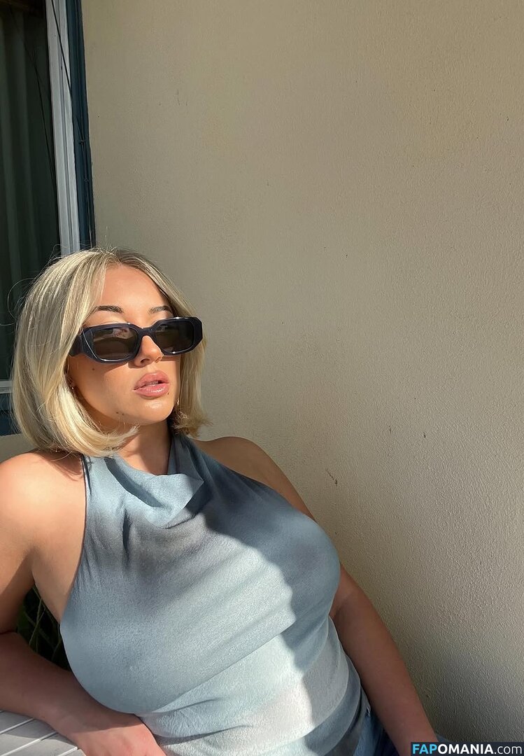 Chihuahua Mami / chloetharle Nu OnlyFans  Photo fuitée #10