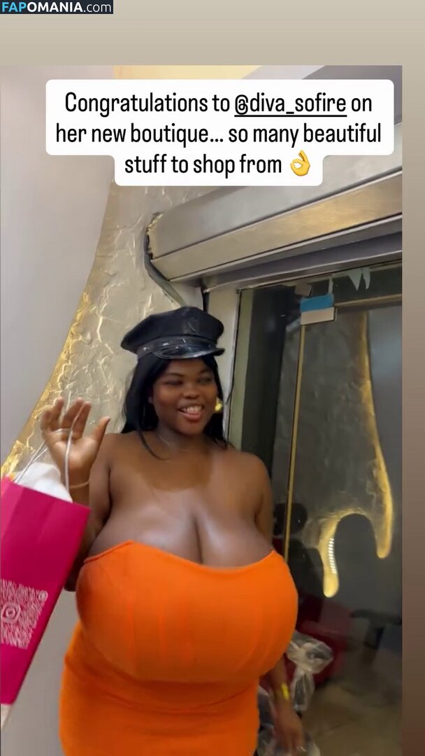 Chioma.lovv / chiomalovv Nu OnlyFans  Photo fuitée #274