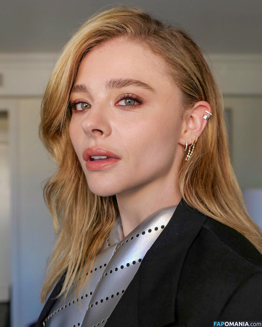 Chloe Grace Moretz / ChloeGMoretz Nu OnlyFans  Photo fuitée #491
