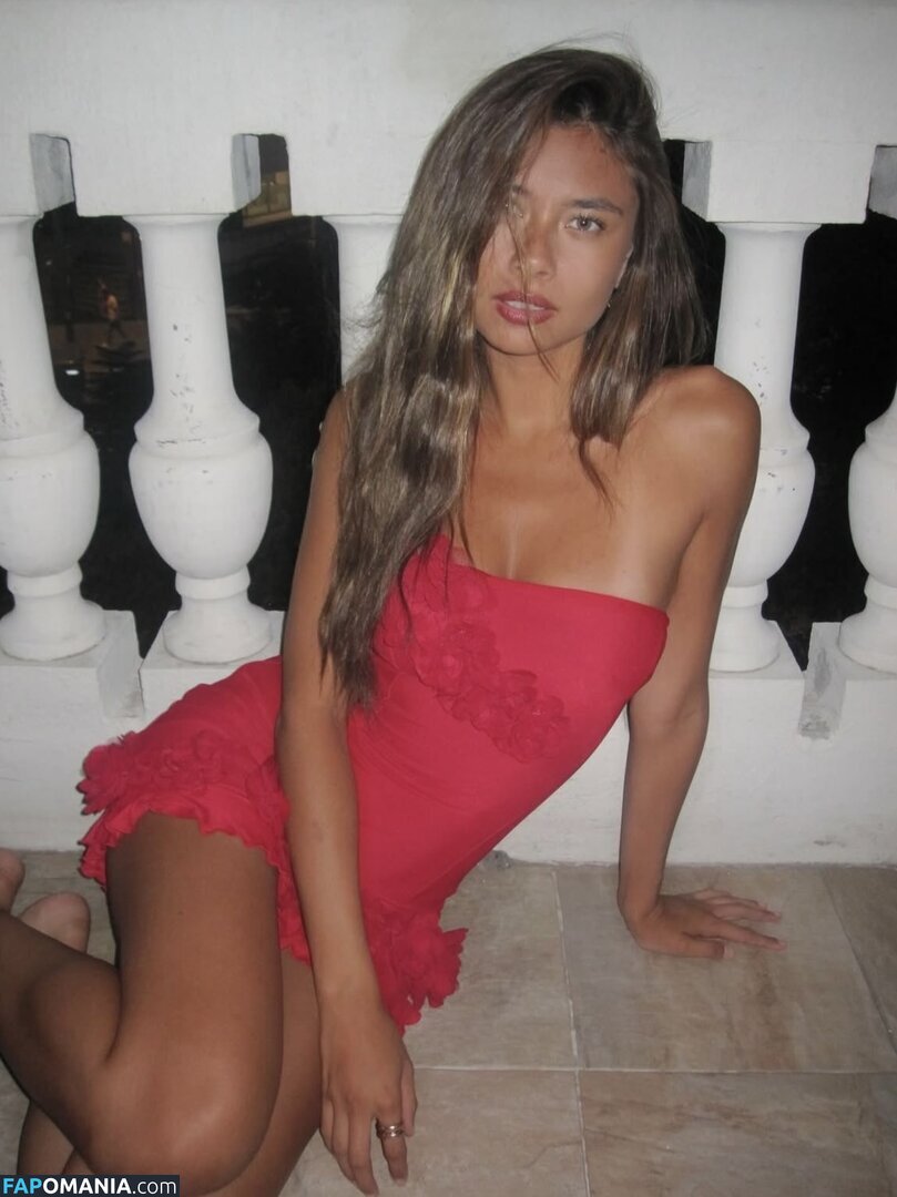Chloe Hockersmith / chloehock Nu OnlyFans  Photo fuitée #8