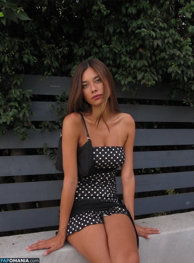 Chloe Hockersmith / chloehock Nu OnlyFans  Photo fuitée #9