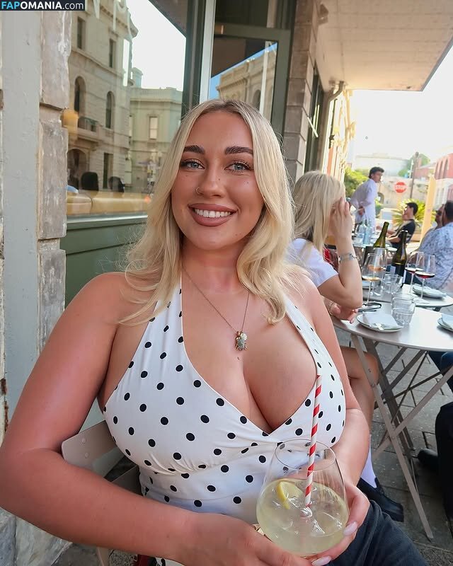 chloemoriondo / https: Nu OnlyFans  Photo fuitée #2