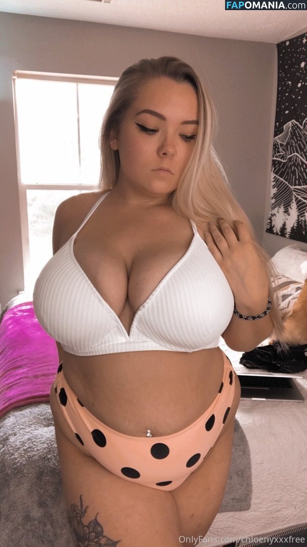 chloenyxxx420 / officially_chloenyx Nu OnlyFans  Photo fuitée #9