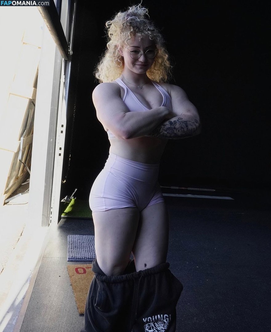 Chloethehokage / chloegrahamx / chloemirisch Nu OnlyFans  Photo fuitée #2