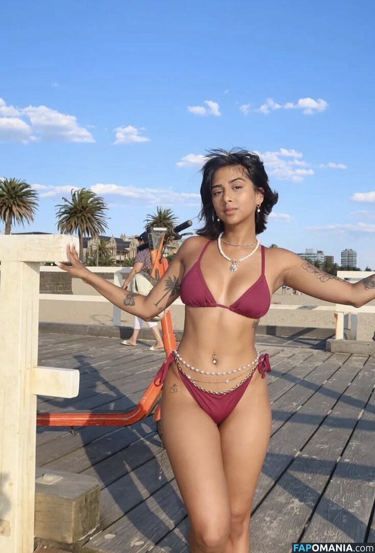 Chrissymenzies / chrissymenzies__ Nu OnlyFans  Photo fuitée #5