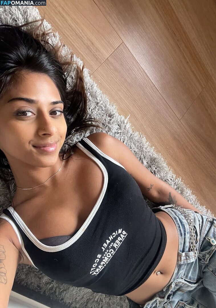 Chrissymenzies / chrissymenzies__ Nu OnlyFans  Photo fuitée #10