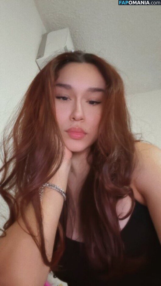 Christina Katava / christinakatava Nu OnlyFans  Photo fuitée #1