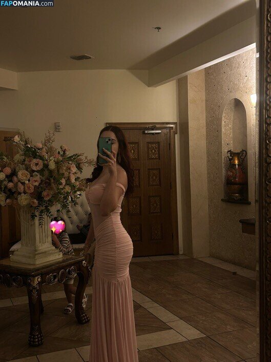 Christina Katava / christinakatava Nu OnlyFans  Photo fuitée #4