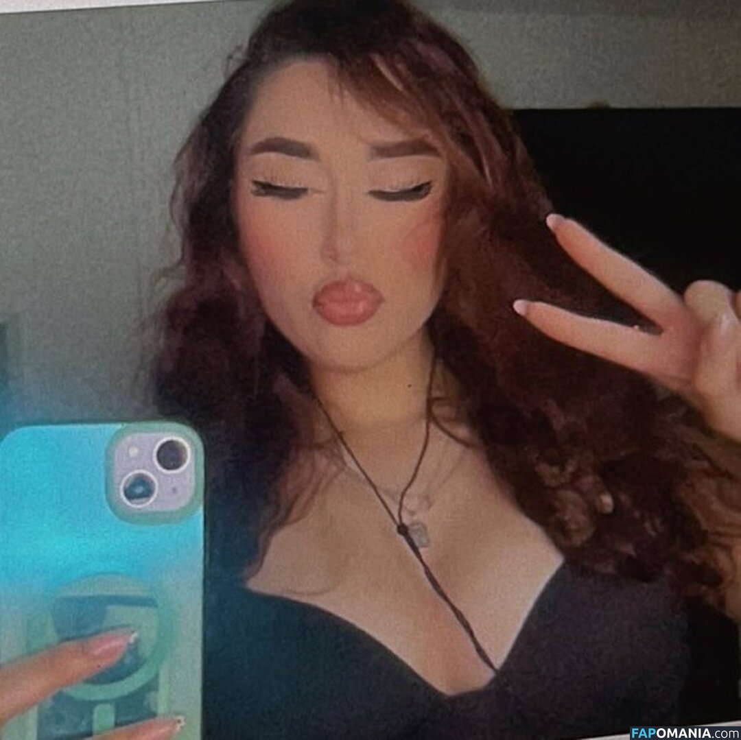 Christina Katava / christinakatava Nu OnlyFans  Photo fuitée #5