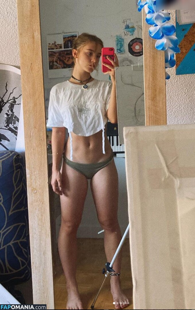 Clara Galle / claaragalle Nu OnlyFans  Photo fuitée #142