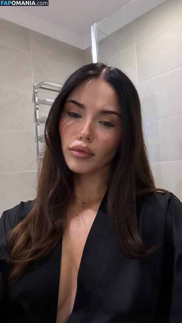 Clarissa Bea / clarissabeaa Nu OnlyFans  Photo fuitée #1