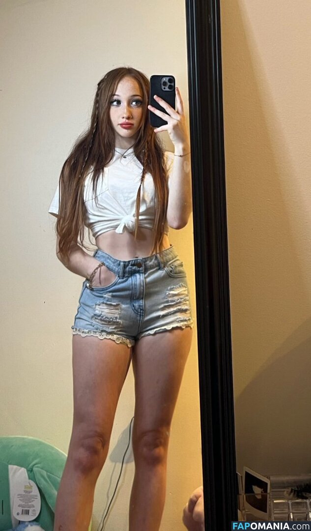 cle0h / cle0h_ / sleepysyrupp Nu OnlyFans  Photo fuitée #1