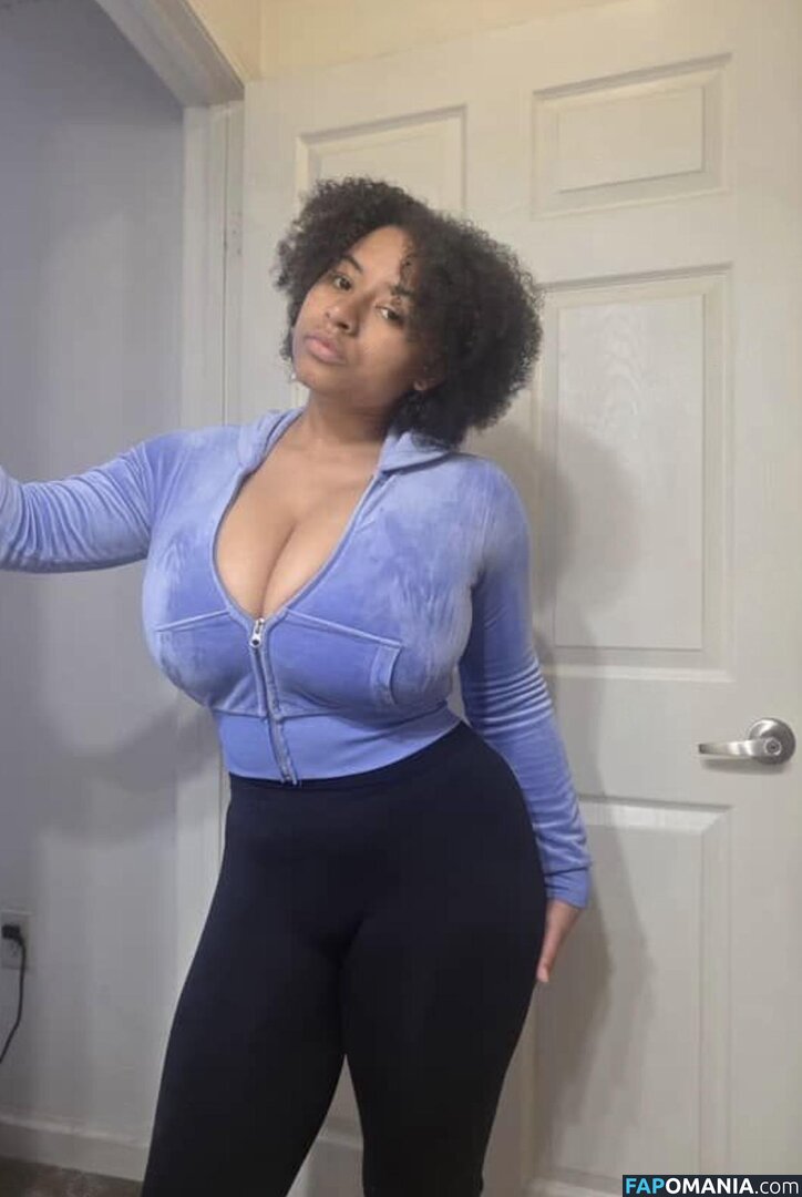 Dina / coco_ppop01 / cocopeepshow Nu OnlyFans  Photo fuitée #9
