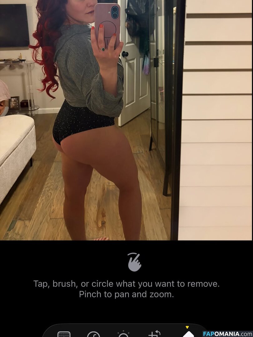 Corinne Leigh / corinneleigh / https: Nu OnlyFans  Photo fuitée #8