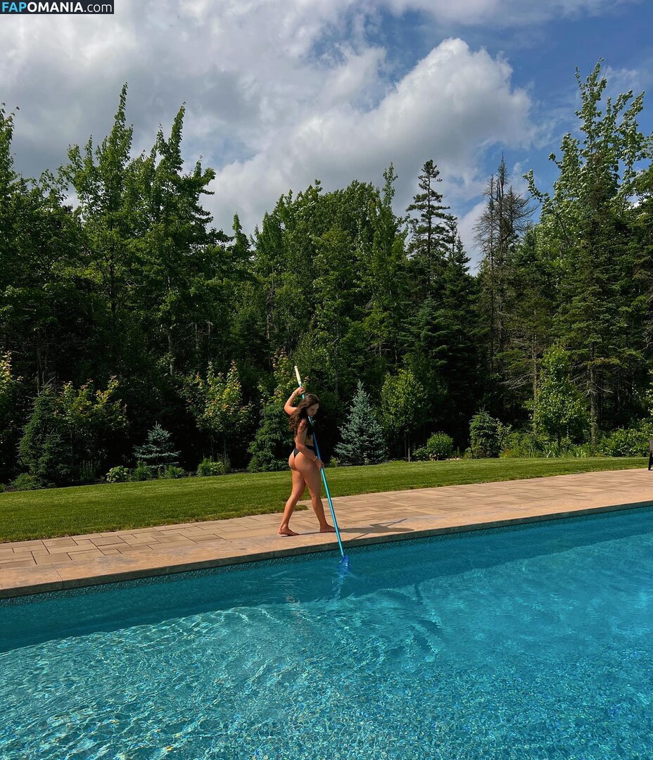 Courtney Sarault / court_sarault / courtsarault / https: Nu OnlyFans  Photo fuitée #15