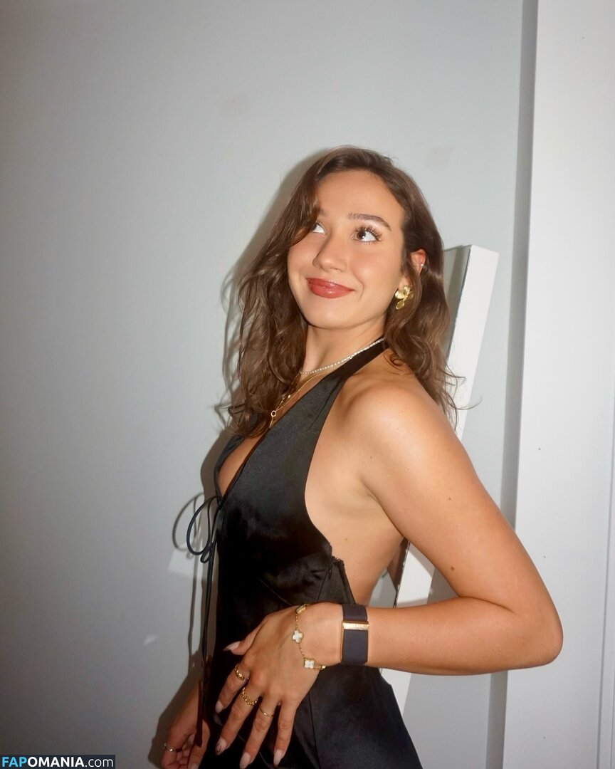 Courtney Sarault / court_sarault / courtsarault / https: Nu OnlyFans  Photo fuitée #27