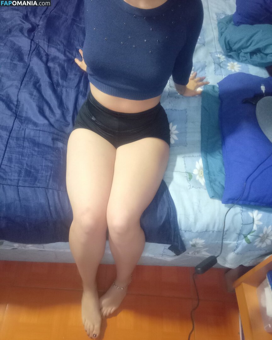 Cristina Scarlett / _Scar_Moon_ / _s_c_a_r_l_e_t_t._ / freescarlettdalton Nu OnlyFans  Photo fuitée #2