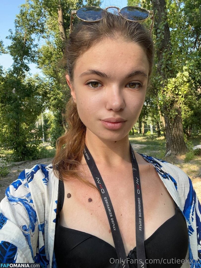 cutieexxx / lil_cutieexx Nu OnlyFans  Photo fuitée #4