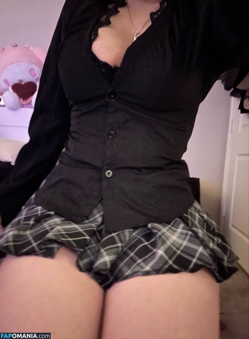 cwuddlemeplz / koohlia / vatonez Nu OnlyFans  Photo fuitée #4