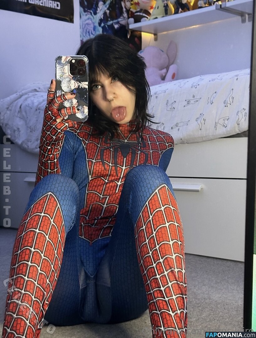 Cyber.rue / https: Nu OnlyFans  Photo fuitée #3