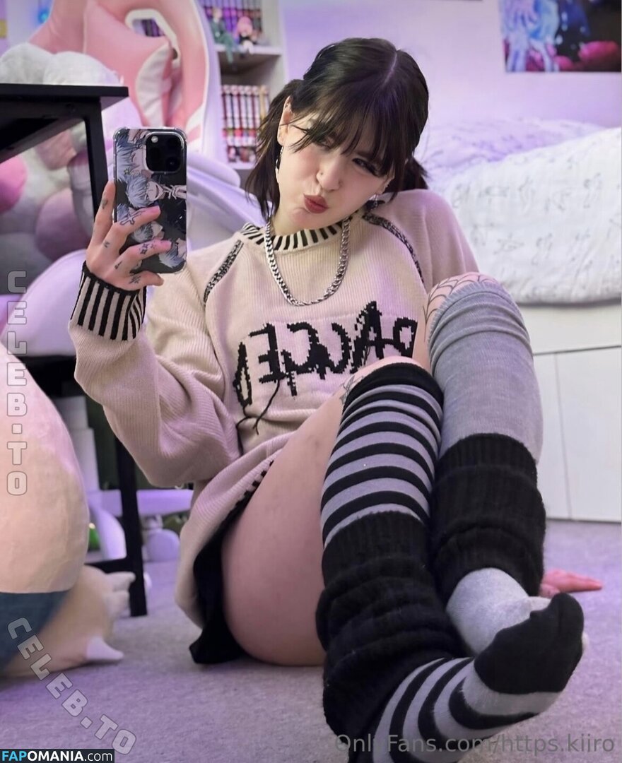 Cyber.rue / https: Nu OnlyFans  Photo fuitée #6
