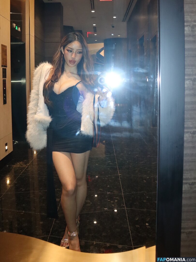 Cynthia Gu / cyngxq Nu OnlyFans  Photo fuitée #10