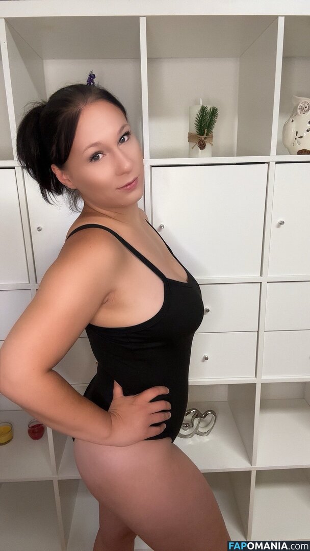 Cynthia Lynx Nu OnlyFans  Photo fuitée #3